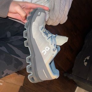 On Cloud Tennis Shoes Size 6.5 Tanish White, Grey, Baby Blue